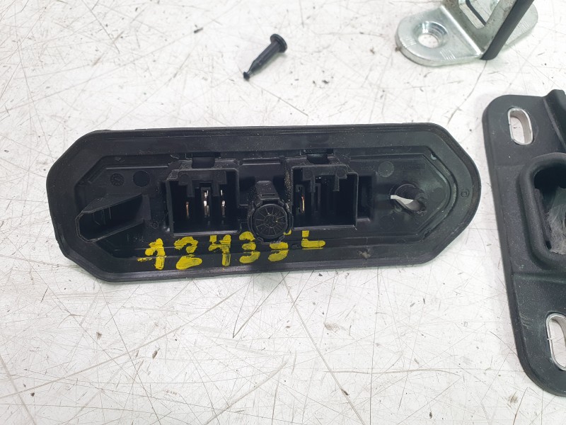 Recambio de resbalon cerradura puerta trasera derecha para citroën jumper furgon 3.5 l3 h2 bluehdi 14 s&s 6v referencia OEM IAM 