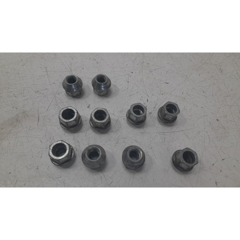 Recambio de juego tornillos de rueda para opel insignia b grand sport (z18) 2.0 (68) referencia OEM IAM 44949  