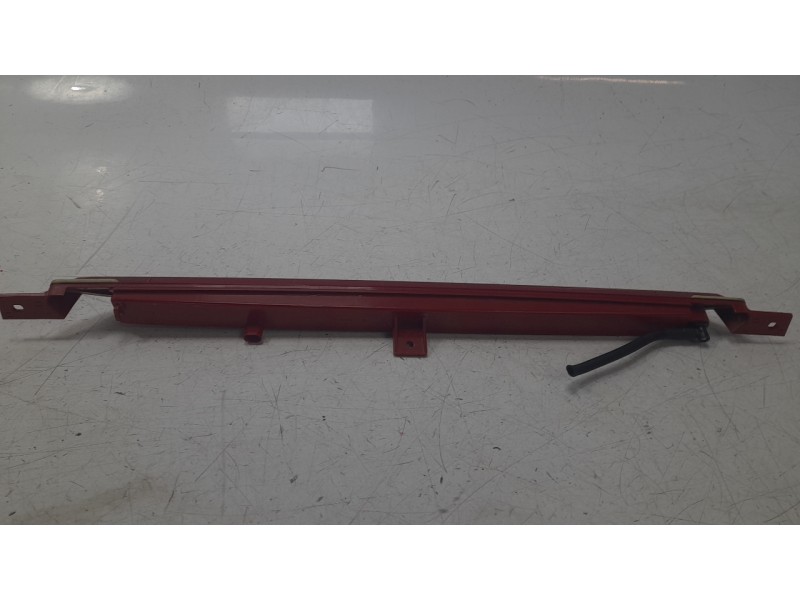 Recambio de luz central de freno para volkswagen t-roc (a11, d11) 2.0 tdi referencia OEM IAM 5G6945087  