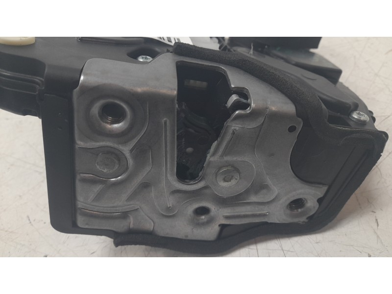 Recambio de cerradura puerta trasera derecha para volkswagen t-roc (a11, d11) 2.0 tdi referencia OEM IAM 3J0839016  