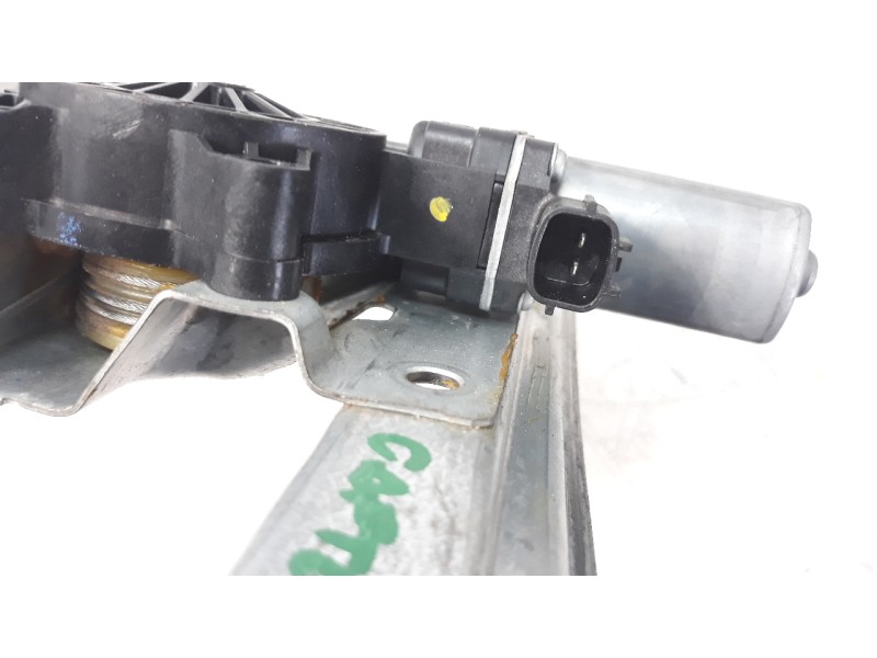 Recambio de elevalunas trasero derecho para renault captur limited referencia OEM IAM 827009380R 106199718 