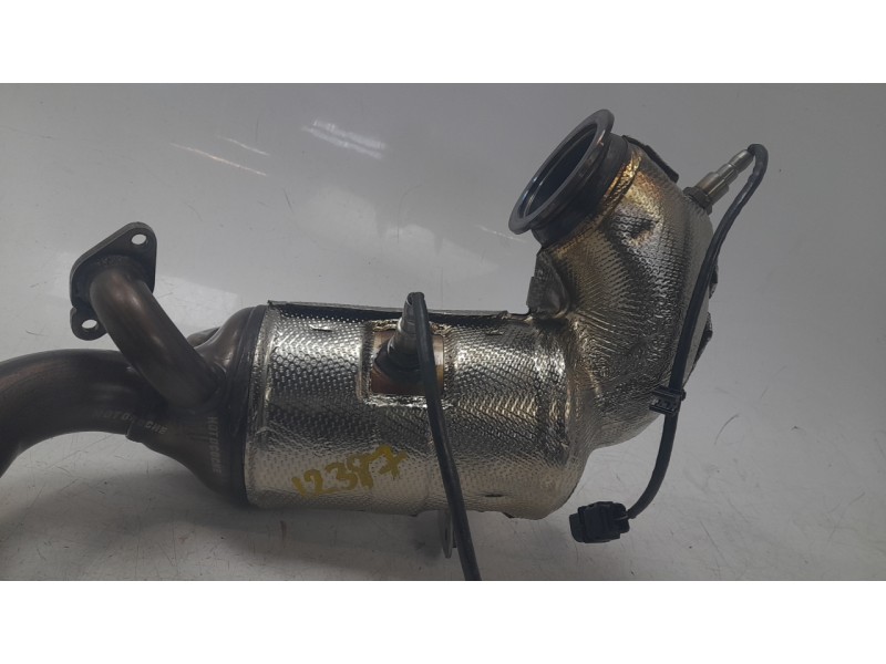 Recambio de catalizador para mg zs 1.5 hybrid+ referencia OEM IAM 11047369  