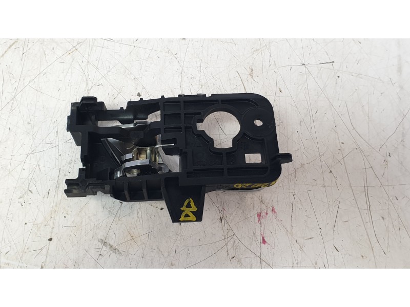 Recambio de maneta interior delantera derecha para kia rio iv (yb, sc, fb) 1.25 referencia OEM IAM 82623H8500  
