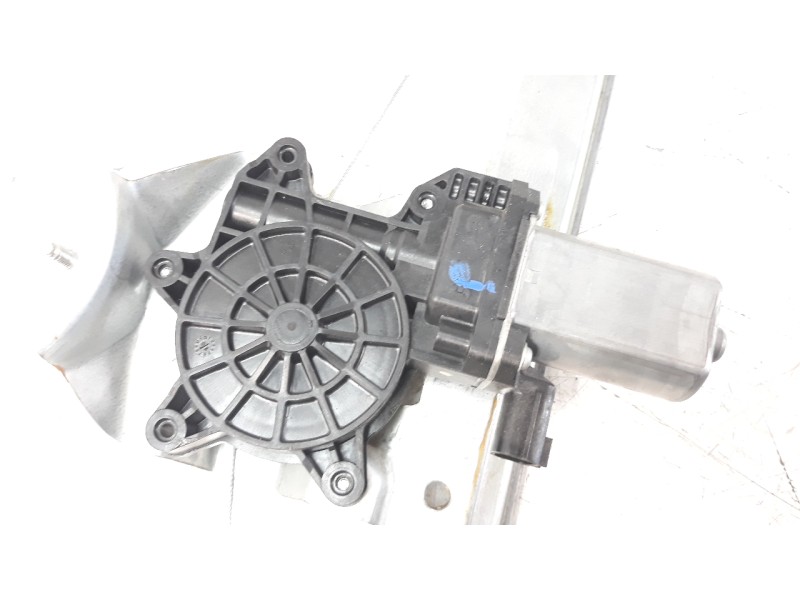 Recambio de elevalunas trasero derecho para renault captur limited referencia OEM IAM 827009380R 106199718 