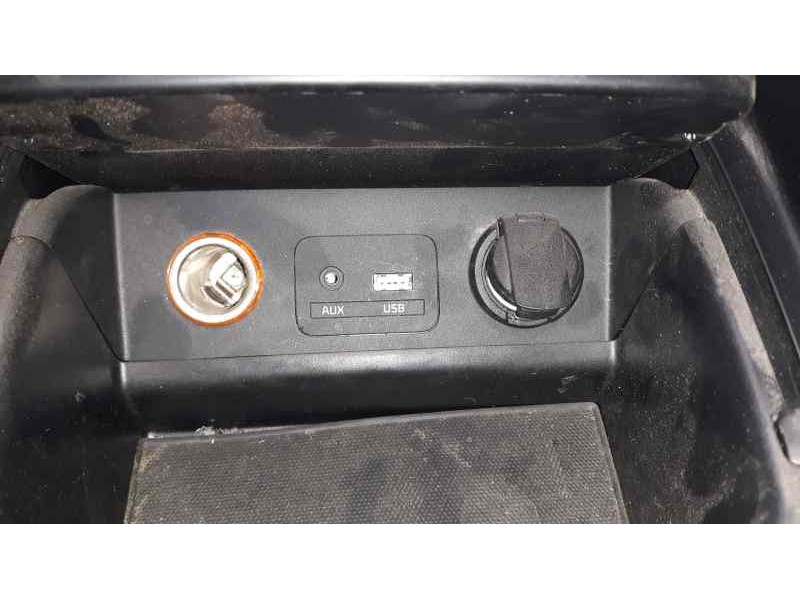 Recambio de cenicero para kia carens ( ) drive referencia OEM IAM 84633A4000  