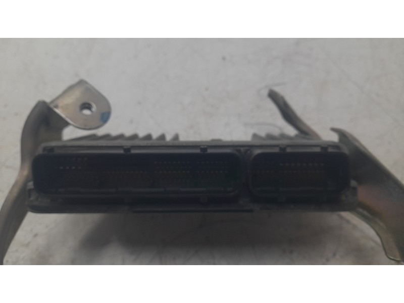 Recambio de centralita motor uce para toyota c-hr (_x1_) 1.8 hybrid (zyx10_, zyx11_) referencia OEM IAM 89661F4250  