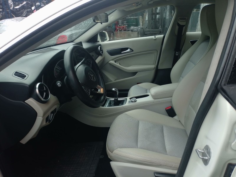 mercedes-benz cla coupé (c117) del año 2016