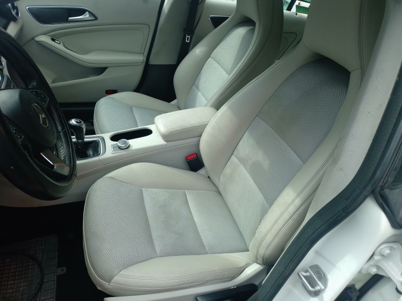 Recambio de juego asientos completo para mercedes-benz cla coupé (c117) cla 200 cdi / d (117.308) referencia OEM IAM   