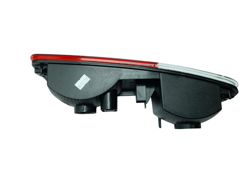 Recambio de piloto trasero izquierdo paragolpes para mitsubishi montero (v60/v70) referencia OEM IAM MN133775 108702757 10870275