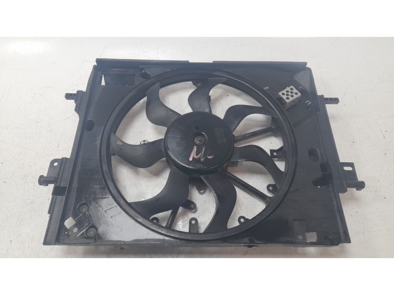 Recambio de electroventilador para renault clio v (b7_) 1.0 lpg (b7mt) referencia OEM IAM 214810411R  102GA226019/RN332F101/4701