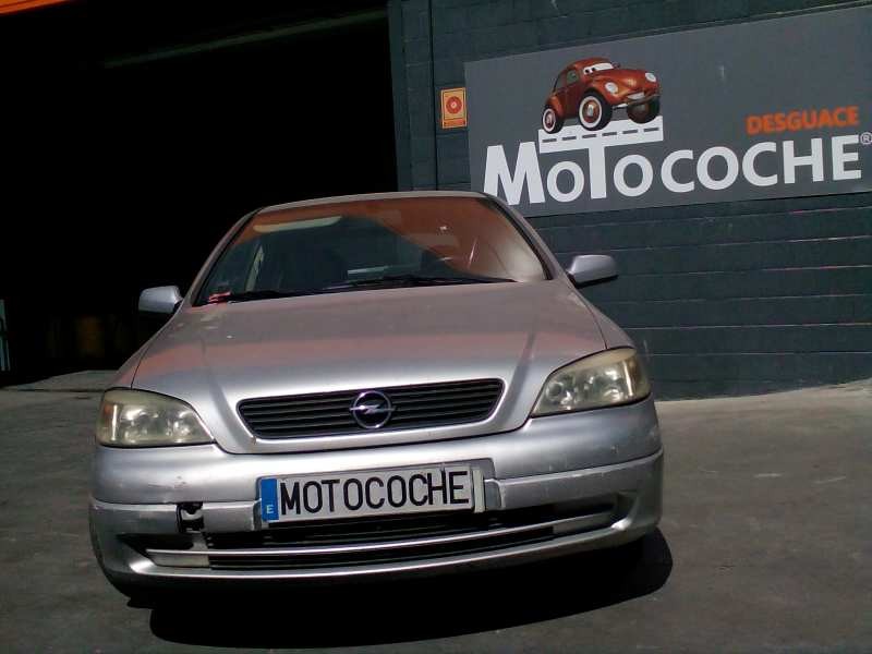 opel astra g berlina del año 2002