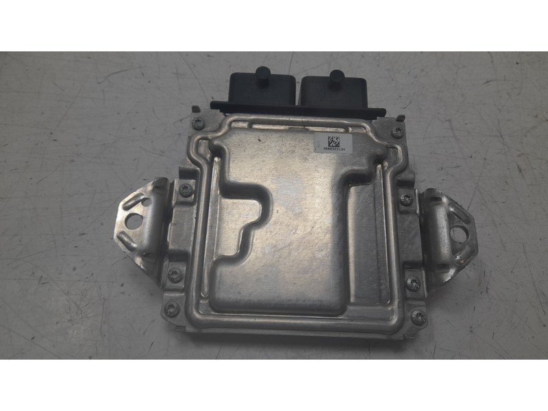 Recambio de centralita motor uce para suzuki vitara (ly) 1.6 (apk 416) referencia OEM IAM 3391061M00  