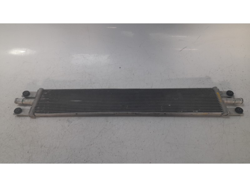 Recambio de radiador caja cambios para mg zs 1.5 hybrid+ referencia OEM IAM 11203402  