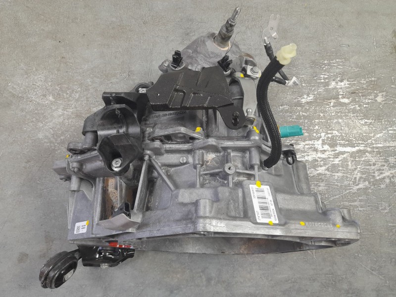 Recambio de caja cambios para dacia duster iii eco-g 100 essential referencia OEM IAM 320108995R JT4027 