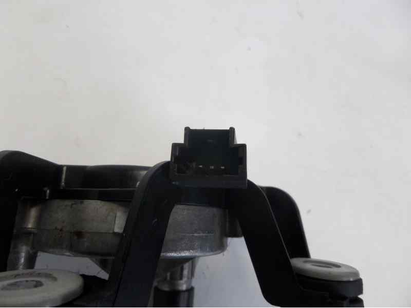 Recambio de motor limpia trasero para renault megane ii berlina 5p luxe privilege referencia OEM IAM 8200080900  