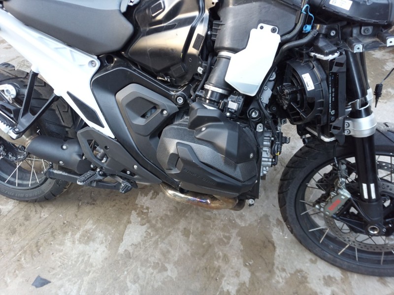 Recambio de motor completo para bmw r 1300 gs referencia OEM IAM   