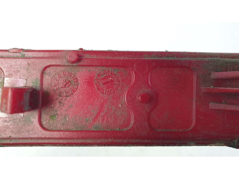Recambio de reflector exterior trasero derecho para seat leon (5f1) 1.5 tsi referencia OEM IAM 5F0945106H  