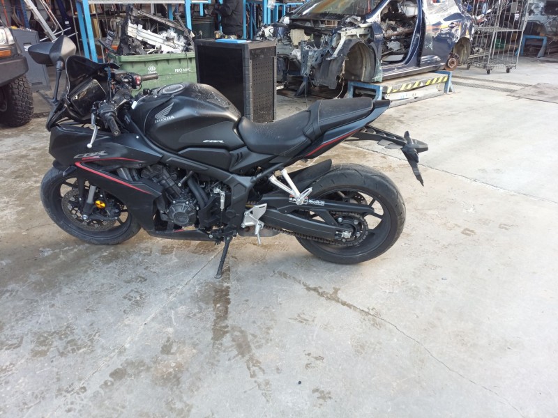 honda cbr (601cc - ) del año 2025