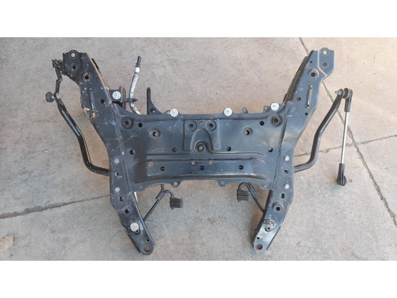 Recambio de puente delantero para bmw 1 (f40) 118 d referencia OEM IAM 31116872729  