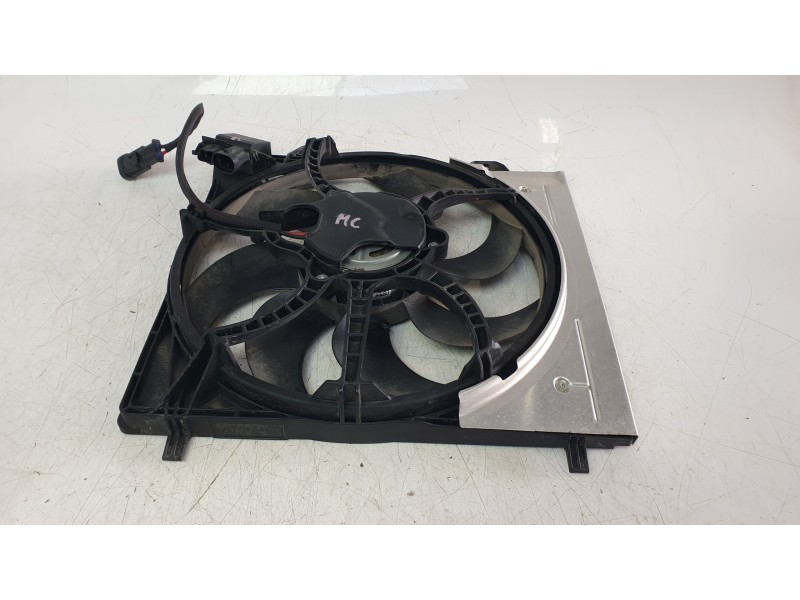 Recambio de electroventilador para opel corsa f (p2jo) 1.2 (68) referencia OEM IAM TP1227720710 TP0421730040 