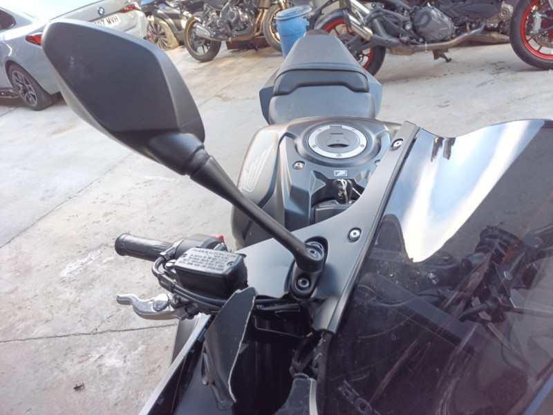 Recambio de retrovisor derecho para honda cbr (601cc - ) cbr 650 r (rh07, rh01) referencia OEM IAM   