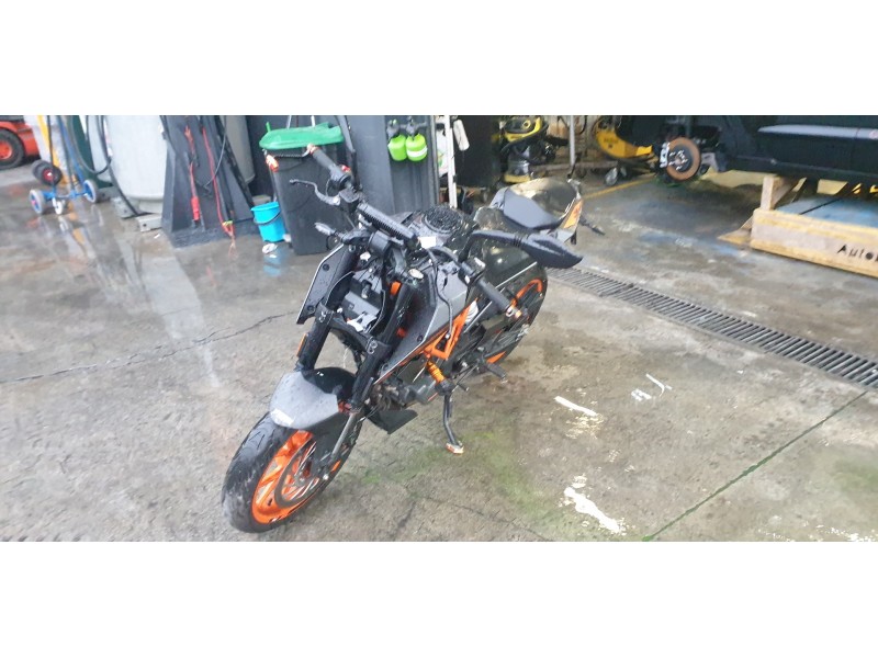 ktm 125 duke del año 2022