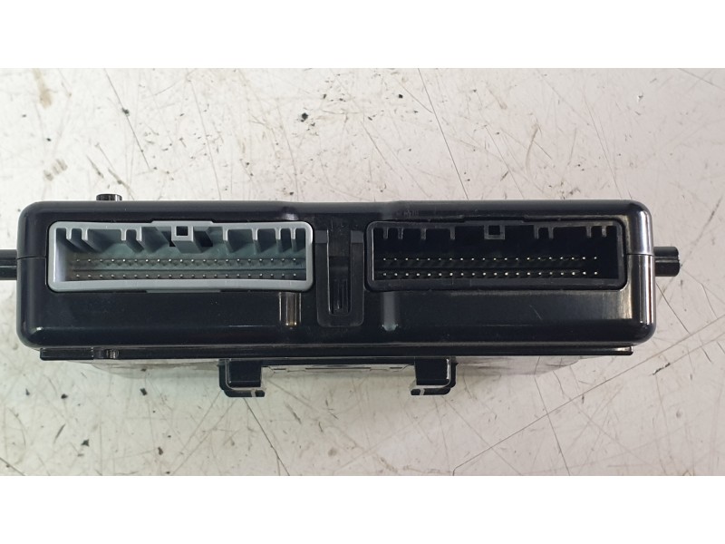 Recambio de modulo electronico para renault megane iv hatchback (b9a/m/n_) 1.3 tce 140 (b9nb) referencia OEM IAM 19686702  