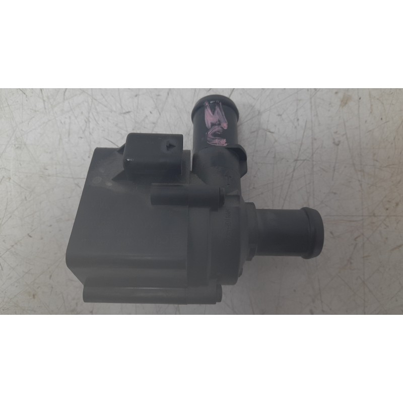 Recambio de bomba agua para audi a4 b9 avant (8w5, 8wd) s4 tdi mild hybrid quattro referencia OEM IAM 06H121601P  390061/CPZAU02