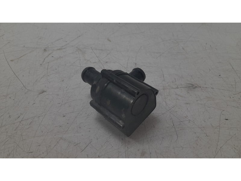 Recambio de bomba agua para audi a4 b9 avant (8w5, 8wd) s4 tdi mild hybrid quattro referencia OEM IAM 06H121601P  390061/CPZAU02