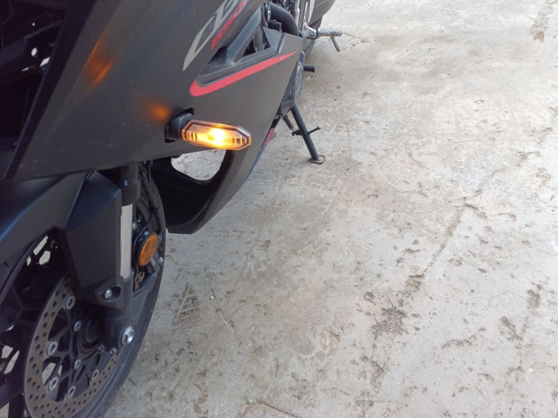 Recambio de piloto delantero izquierdo para honda cbr (601cc - ) cbr 650 r (rh07, rh01) referencia OEM IAM   
