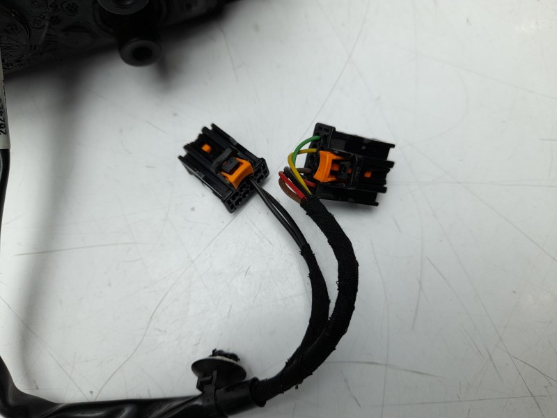 Recambio de retrovisor derecho para opel combo furgoneta/monovolumen (k9) 1.5 d referencia OEM IAM 98169897XT  1050764011/270591