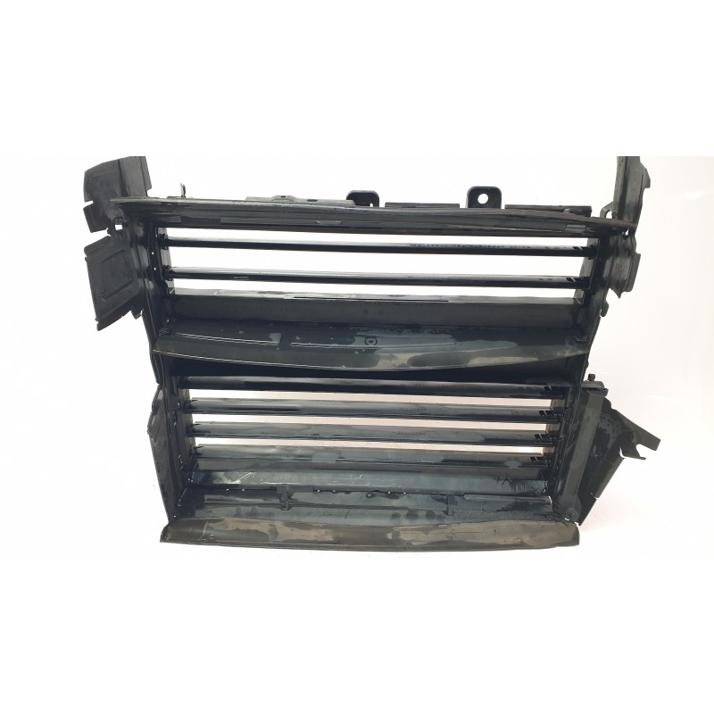 Recambio de calandra delantera de radiador para opel corsa f (p2jo) 1.2 (68) referencia OEM IAM 113831600  