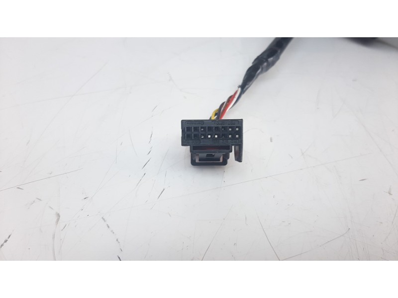 Recambio de retrovisor derecho para volkswagen polo 1.0 tsi referencia OEM IAM 2G1857508E 1052378011 