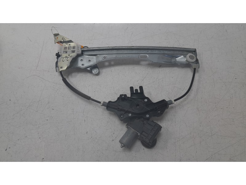 Recambio de elevalunas delantero izquierdo para toyota c-hr hybrid active referencia OEM IAM 69820F4051  