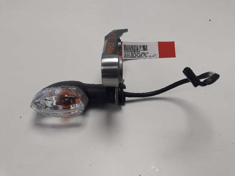 Recambio de piloto delantero derecho para yamaha xsr 900 xsr 900 referencia OEM IAM B90833200000  