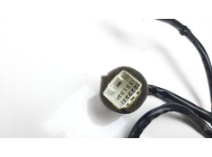 Recambio de mando volante para ssangyong rodius 2.0 td cat referencia OEM IAM 8915021120HEK   2