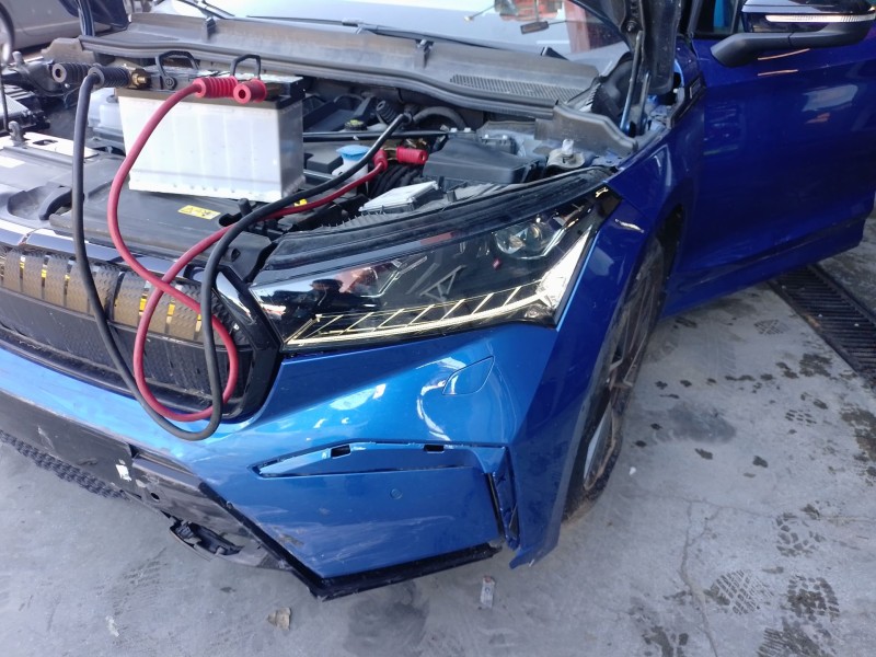 Recambio de faro izquierdo para skoda enyaq iv suv (5az) 80x 4x4 referencia OEM IAM   