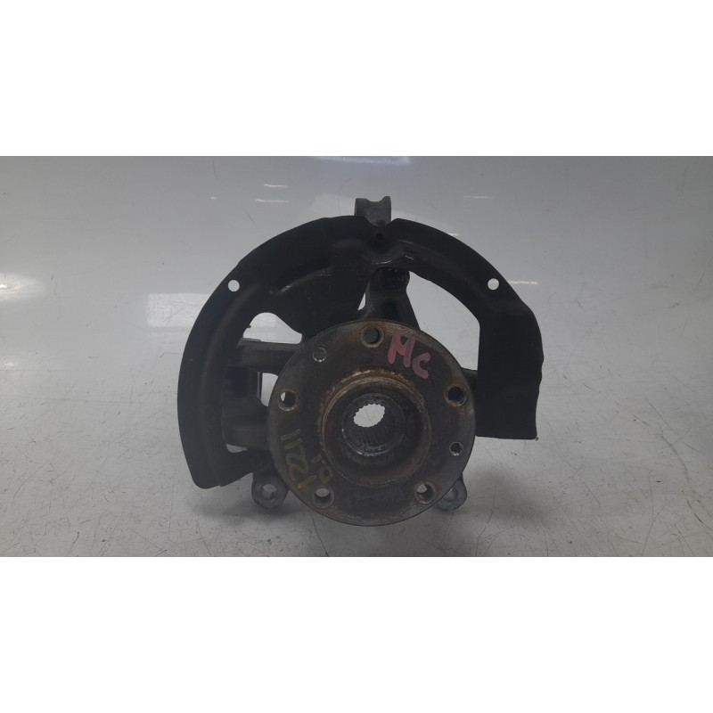 Recambio de mangueta delantera izquierda para renault megane iv hatchback (b9a/m/n_) 1.3 tce 140 (b9nb) referencia OEM IAM 40015