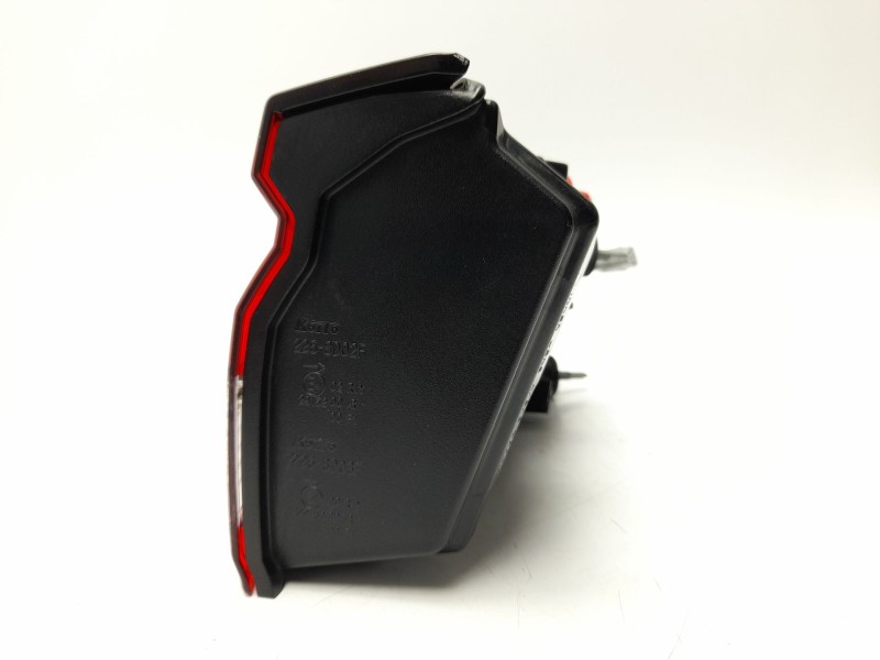 Recambio de piloto trasero derecho interior para nissan qashqai iii (j12) 1.3 dig-t referencia OEM IAM 265506UN1A  