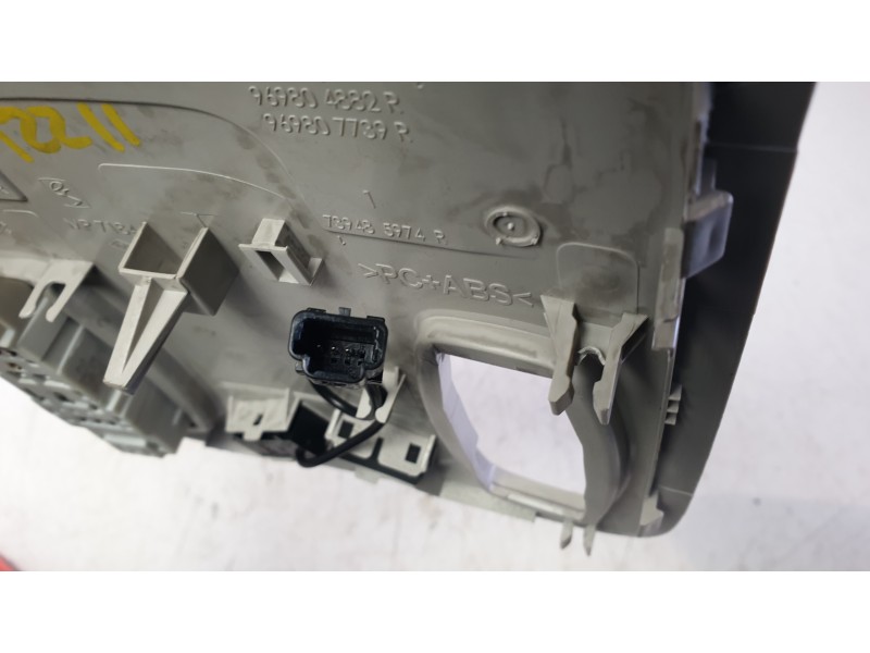 Recambio de luz interior para renault megane iv hatchback (b9a/m/n_) 1.3 tce 140 (b9nb) referencia OEM IAM 999806373R  