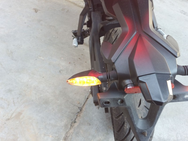 Recambio de piloto trasero izquierdo para voge r 500 r (hr71) referencia OEM IAM   