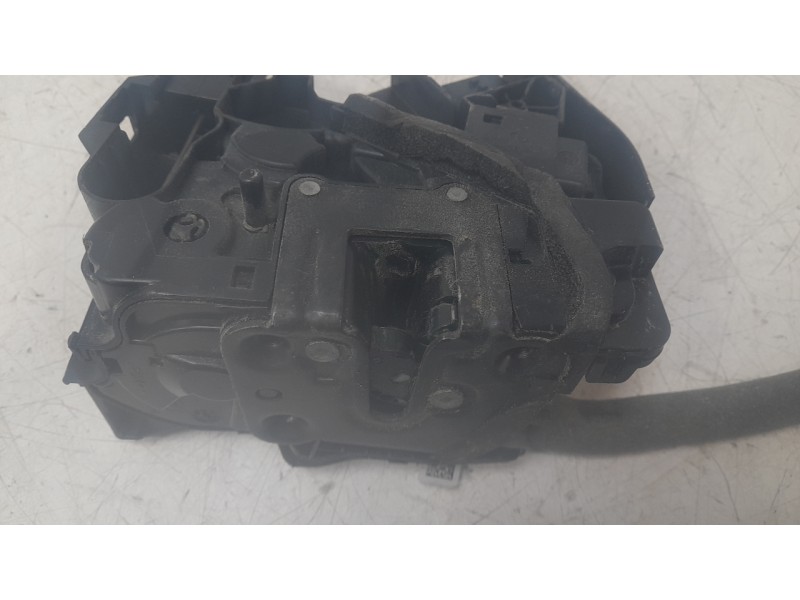 Recambio de cerradura puerta trasera derecha para renault megane iv hatchback (b9a/m/n_) 1.3 tce 140 (b9nb) referencia OEM IAM 8