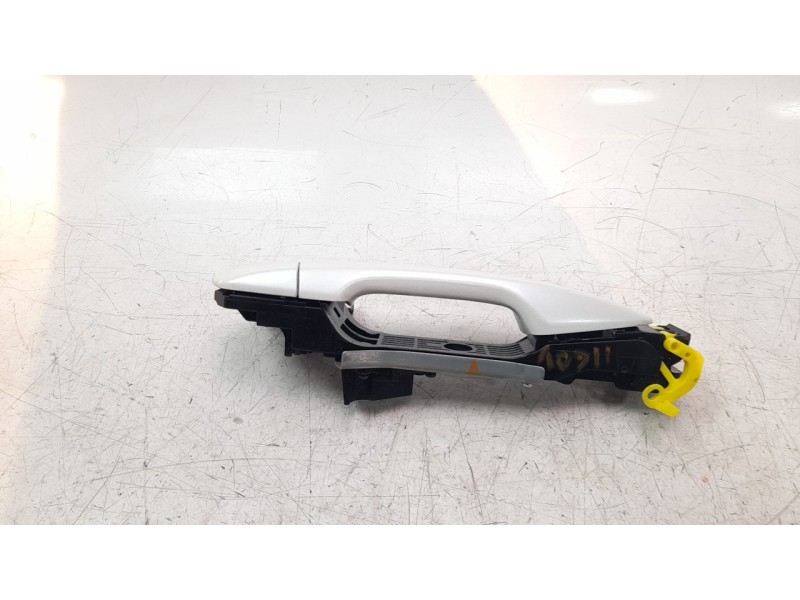 Recambio de maneta exterior trasera derecha para lexus xe2 is300h referencia OEM IAM 6920475020  