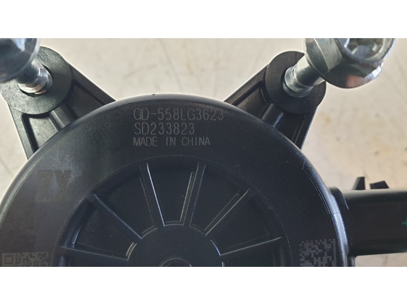 Recambio de elevalunas trasero izquierdo para mg zs suv (azs1) 1.5 vti referencia OEM IAM 10233937  