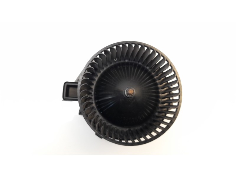 Recambio de ventilador calefaccion para audi a4 avant (8w5) 3.0 v6 24v tdi referencia OEM IAM 4M1820021  