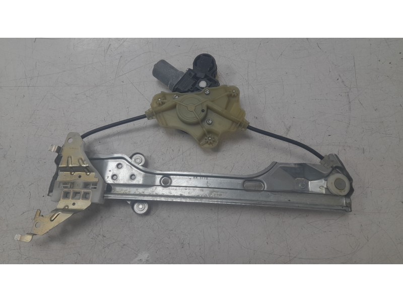 Recambio de elevalunas trasero derecho para toyota c-hr hybrid active referencia OEM IAM 69830F4050  