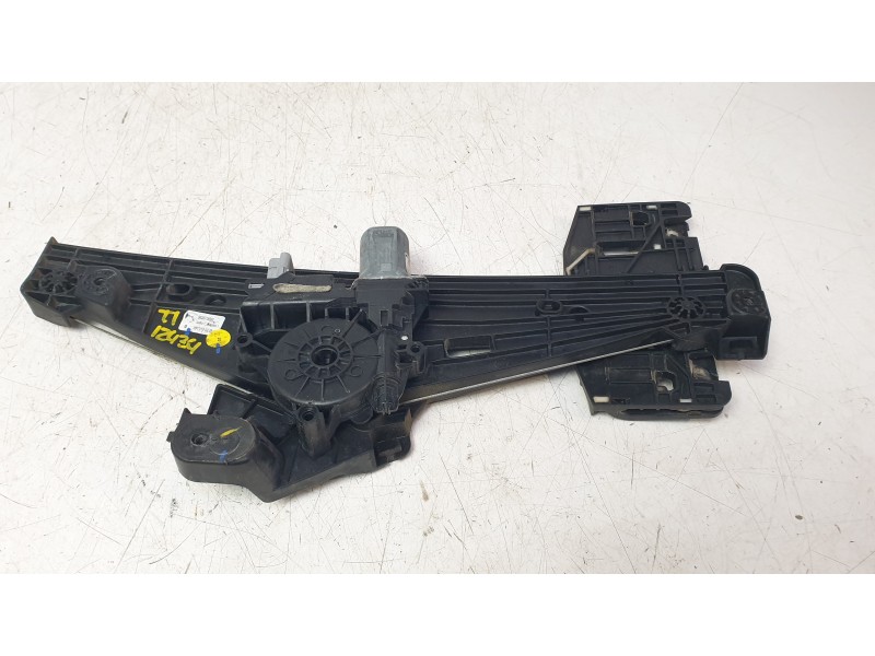 Recambio de elevalunas trasero izquierdo para ds ds 3 / ds 3 crossback (ur_, uc_, uj_) 1.5 bluehdi 100 referencia OEM IAM 982821