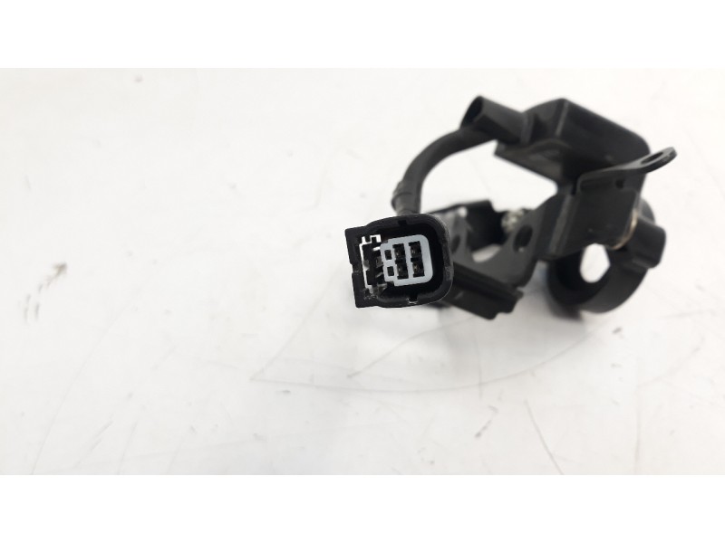 Recambio de antena para honda cb 650r referencia OEM IAM HLJ2RIMS1 BSSEU10A 