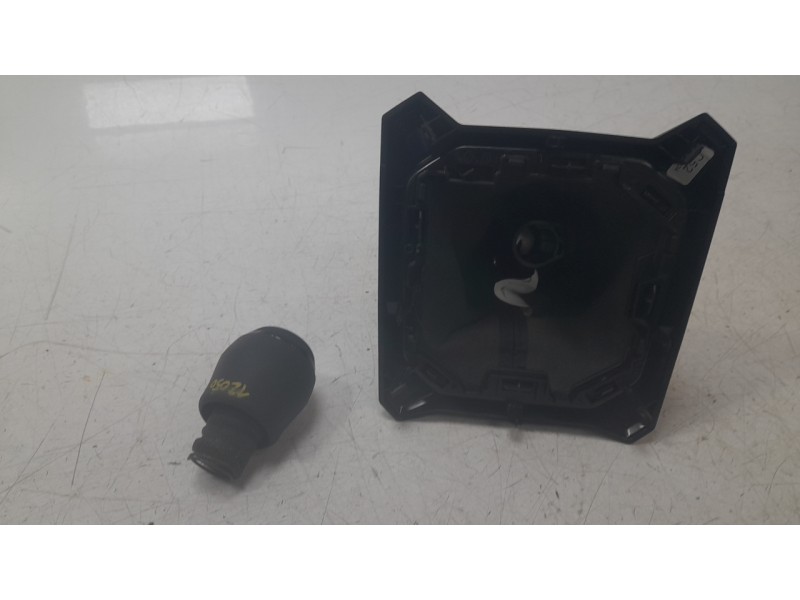 Recambio de pomo palanca cambio para dacia duster iii eco-g 100 essential referencia OEM IAM 328653104R  