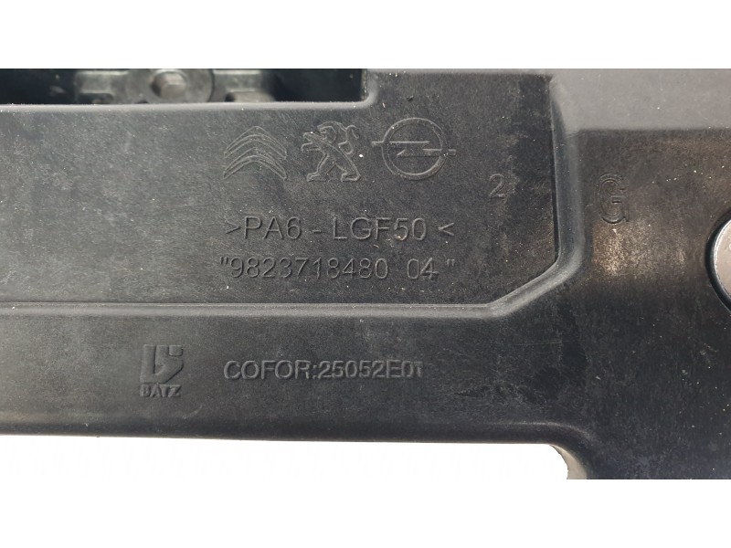 Recambio de panel frontal para opel corsa f (p2jo) 1.2 (68) referencia OEM IAM 982371848004 25052E01 